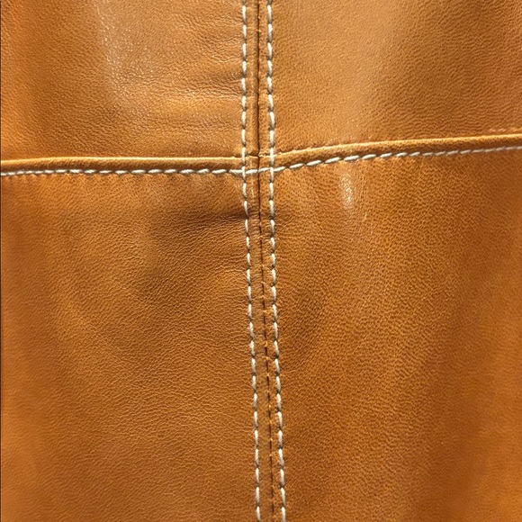 ESCADA LEATHER SKIRT - Picture 3 of 6